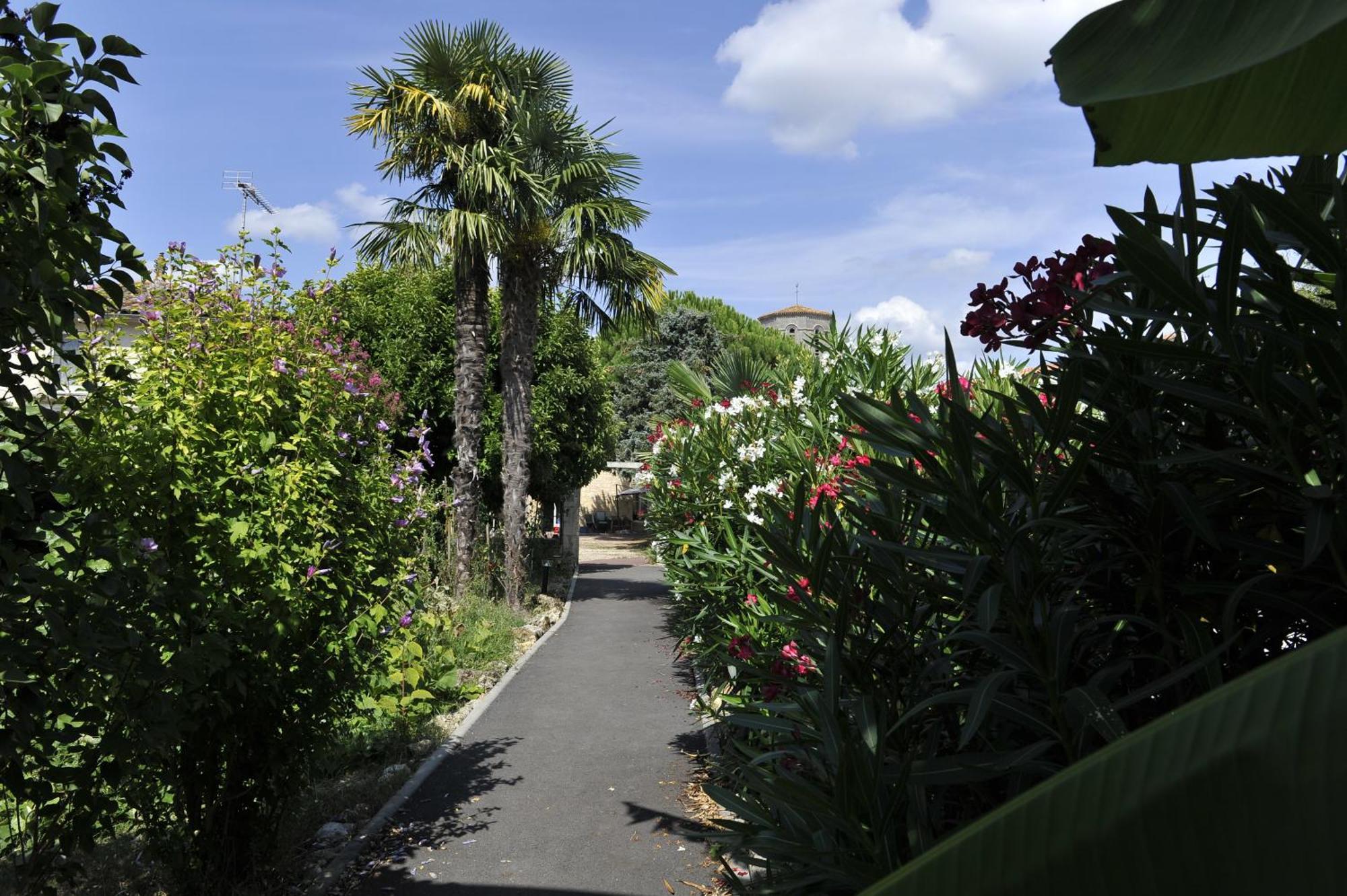 Jardin D'Arcy - Chambres D'Hotes Avec Piscine Et Spa Bois 外观 照片
